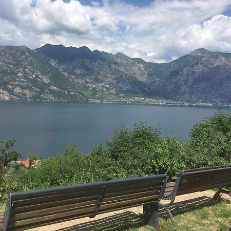 Apartment Lake View Малчезине Екстериор снимка