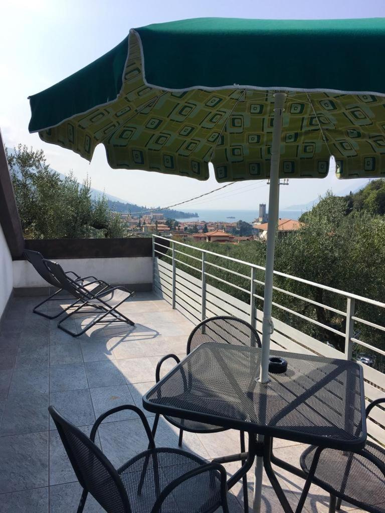 Apartment Lake View Малчезине Екстериор снимка