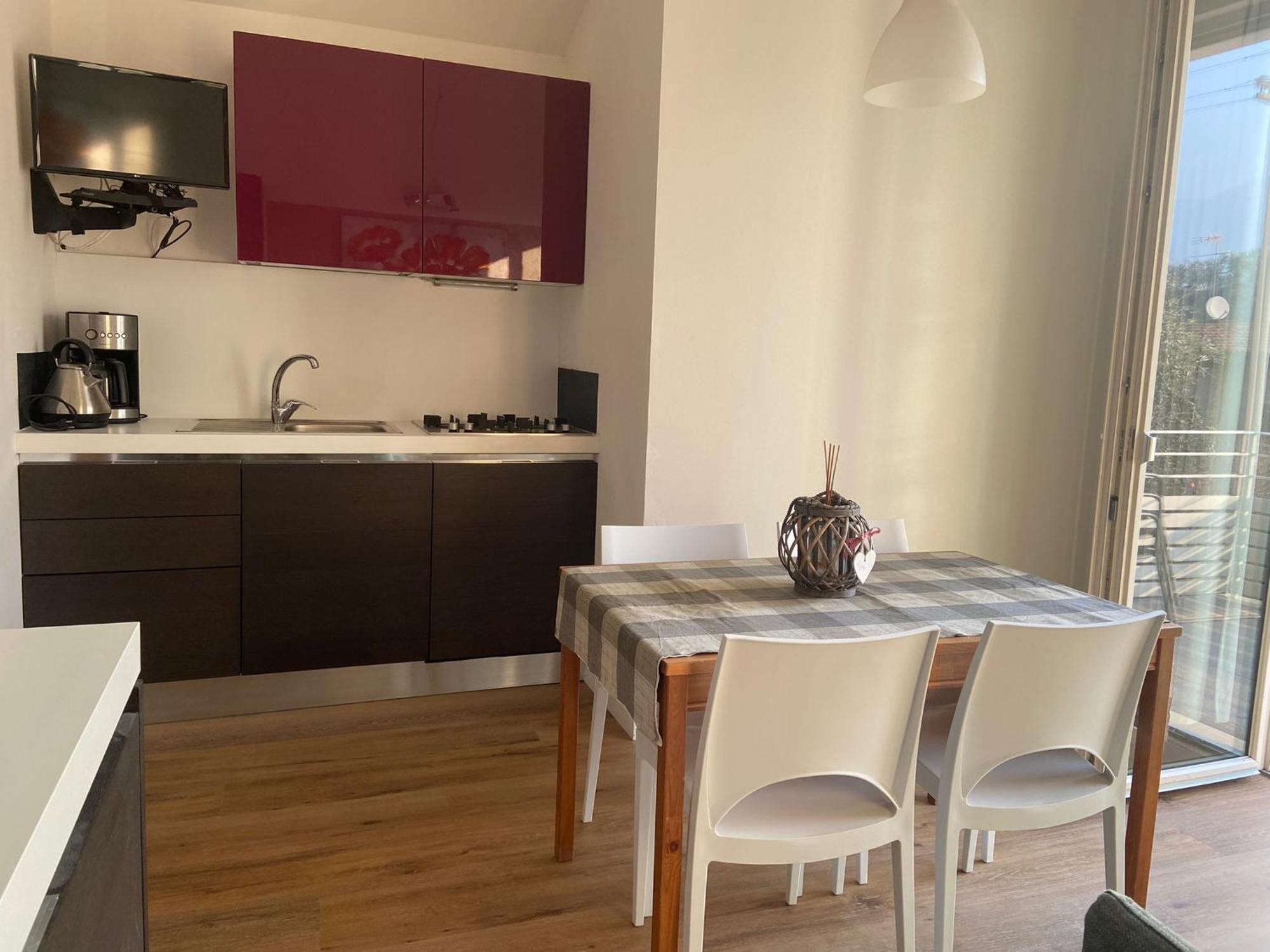 Apartment Lake View Малчезине Екстериор снимка