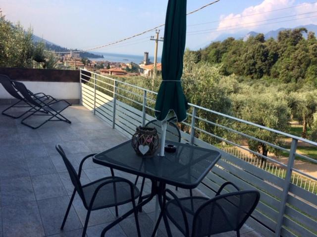 Apartment Lake View Малчезине Екстериор снимка